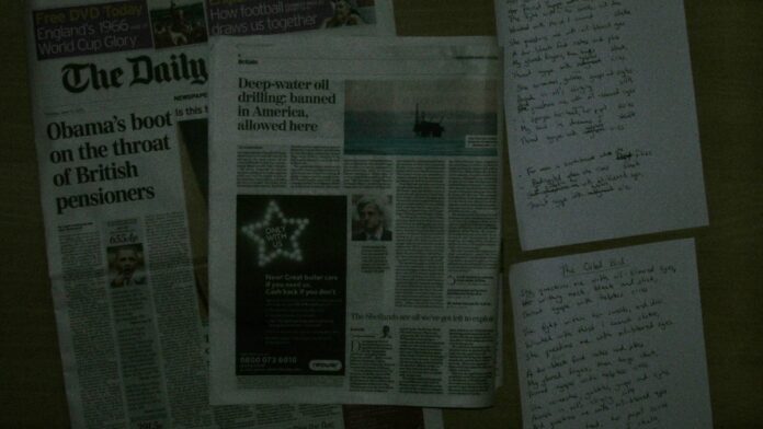 baleia-de-rice-enfrenta-risco-maior-com-expans-o-d Baleia-de-Rice nadando próxima à superfície em águas profundas do Golfo do México.