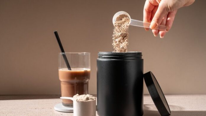 Deputados votam no plenário da Câmara com foco em painel eletrônico de votação e documentos sobre suplementos.