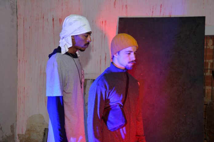 Coletivo Guaçuí Em Cena apresenta ‘Presa fácil’ em Vitória