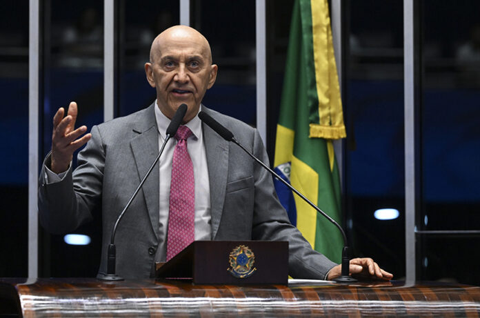 Confúcio Moura defende investimento em educação para reduzir violência