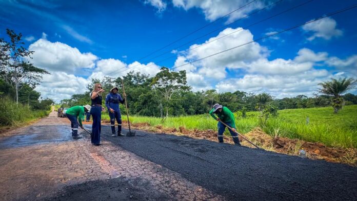 deracre-conclui-tapa-buraco-do-km-30-at-porto-acre-e-retoma-1-2 Deracre conclui tapa-buraco do km 30 até Porto Acre e retoma serviços na quarta no trecho inicial da AC-10