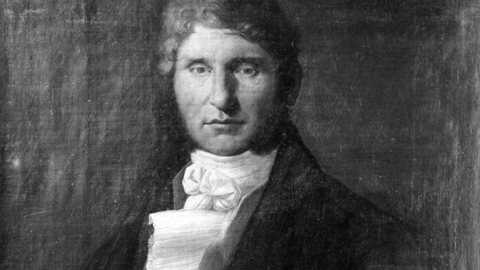 Mapa dos EUA iluminado em tons de vermelho e cinza, sugerindo declínio democrático sob um aspecto sombrio e técnico.