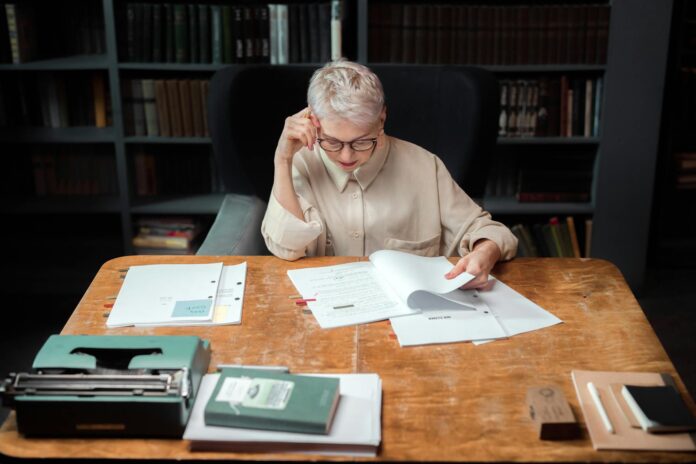 Foto profissional grátis de #interior, amadurecido, ambiente de trabalho