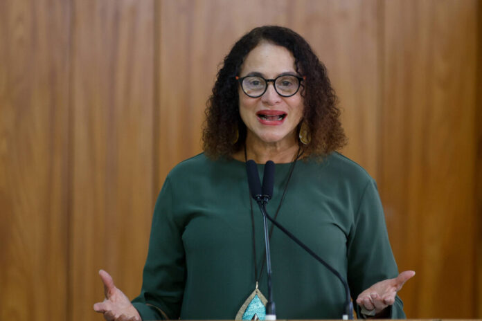 Governo recebe ministra da Ciência e Tecnologia e Inovação em agenda para ampliar acesso de empresas acreanas a recursos do Finep, nesta terça