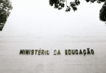 MEC pune 57 cursos de medicina por baixo desempenho no Enamed MEC pune 57 cursos de medicina após resultados no Enamed