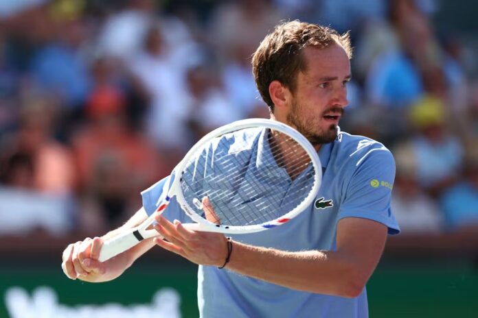 Medvedev exalta o físico para desafiar hegemonia de Alcaraz e Sinner