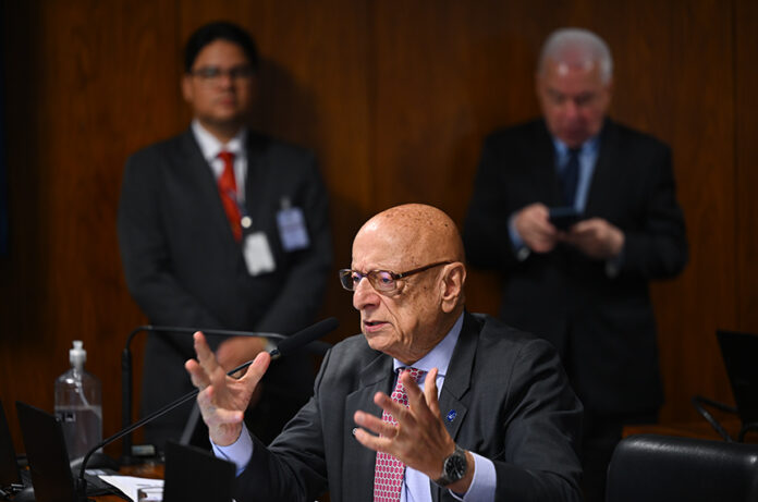 Passageiro indisciplinado pode ser proibido de voar por até 10 anos, aprova CI