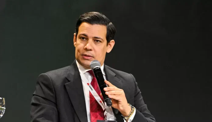 Plano de cabos submarinos envolverá novo projeto de lei para licenciamento