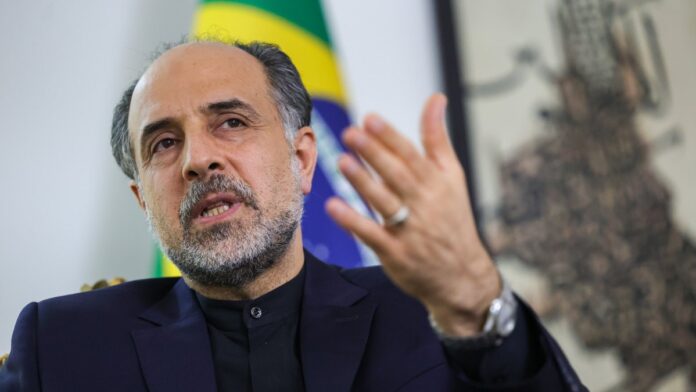 s4-54d64fdb1dfe-15 Brasília (DF) 30/03/2026 O embaixador do Irã, Abdollah Nekounam Ghadiri, durante entrevista exclusiva à Agência Brasil