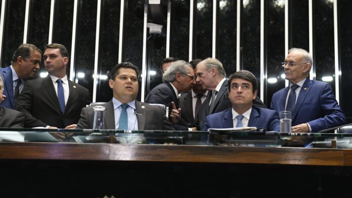 Plenário do Senado Federal durante sessão deliberativa ordinária, para votação em segundo turno, da PEC 6/2019, que modifica