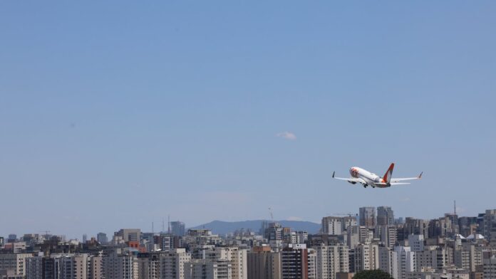 São Paulo (SP), 22/12/2025 - Avião da Gol Linhas Aéreas decola do Aeroporto de Congonhas.