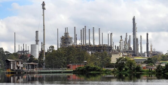 tens-o-no-oriente-m-dio-acende-alerta-da-ind-stria-qu-mica-n Tensão no Oriente Médio acende alerta da indústria química no Brasil