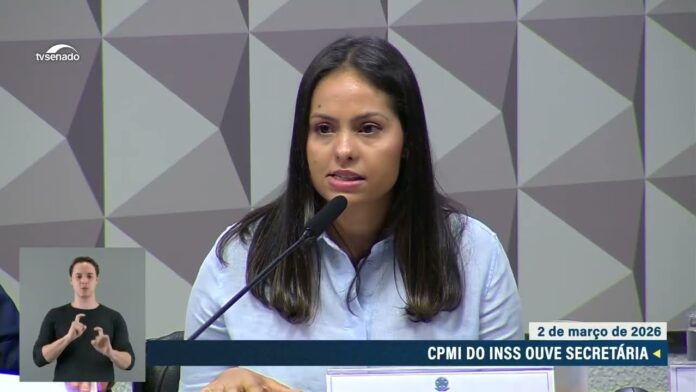 Vídeo: Ex-secretária do 'Careca do INSS' informa que exercerá direito ao silêncio
