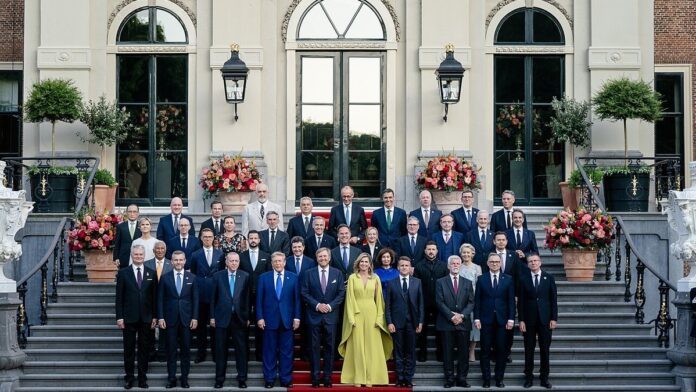 s4-17fdb114f487-4 Dinner at palace Huis ten Bosch during NATO Summit 2025