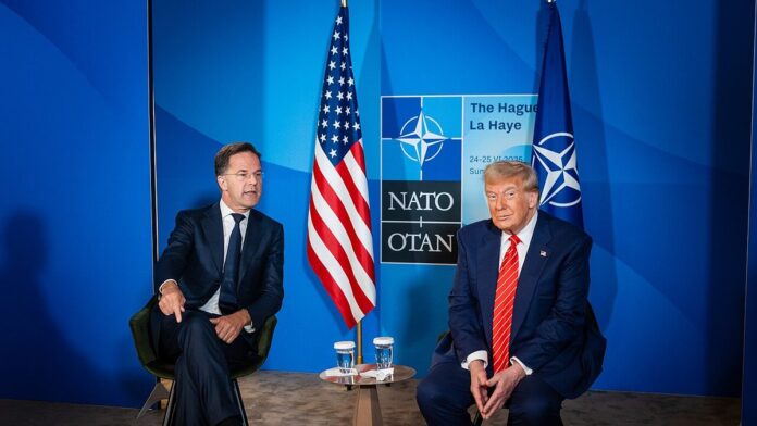 Foto: Ministerie van Buitenlandse Zaken / Martijn Beekman NAVO secretaris-generaal Mark Rutte spreekt met president van de Ve