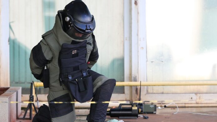 Brasília - Policia investiga pacote suspeito deixado na sede do Ministério da Fazenda, mas descarta ameaça de bomba. No pacot