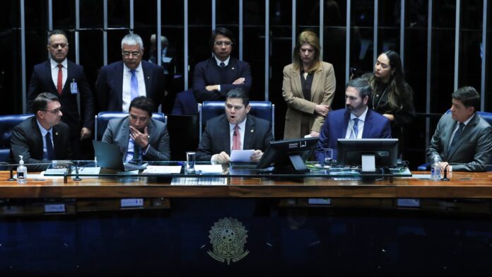 Brasília (DF), 25/06/2025 - Sessão do Senado Federal durante sessão plenária semipresencial .