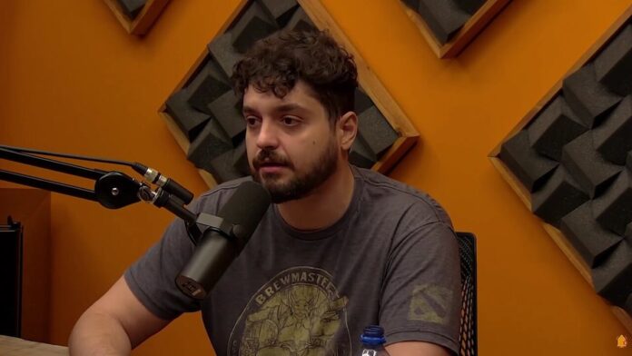 Podcaster Bruno Aiub, conhecido como Monark.