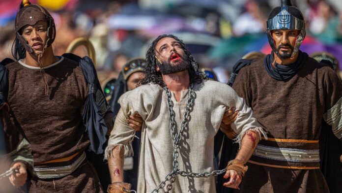 Brasília (DF) - 26/12/2024 - 100 fotos melhores de 2024, retrospectiva - Foto feita em 29/03/2024 Apresentação da Via Sacra