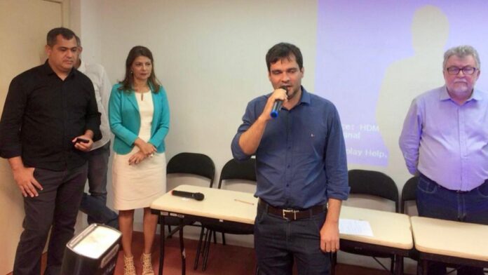 s4-d4f2df59ade9-1 Câmara Setorial do cacau debate ações para fortalecer cadeia produtiva O secretário da Secretaria da Agricultura, Pecuária,