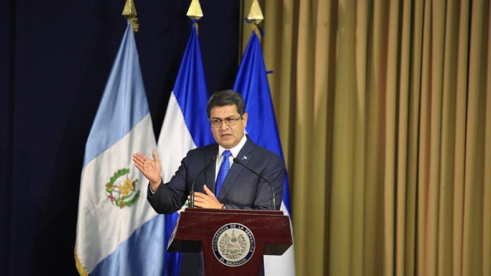 Presidente:Juan Orlando Hernández, Honduras.